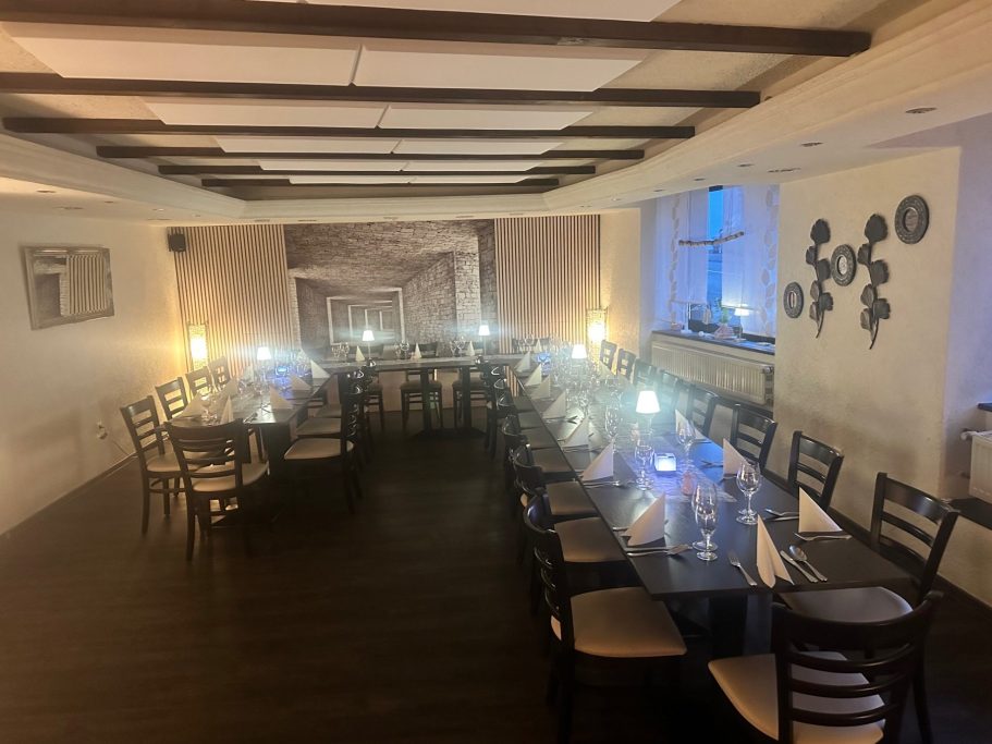 Nebenzimmer bei einer Feierlichkeit